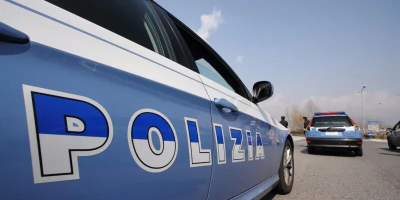 Posillipo: fugge al controllo e aggredisce gli agenti